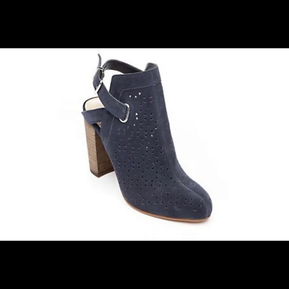 crown & ivy Shoes - CROWN & IVY Sz 9.5 Slingback Ankle Bootie Navy